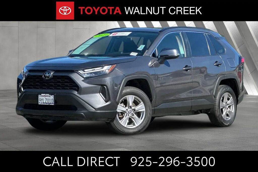 2023 Toyota RAV4 XLE — photo 1 of 9
