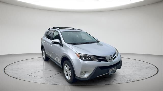 2013 Toyota RAV4 XLE — photo 1 of 13