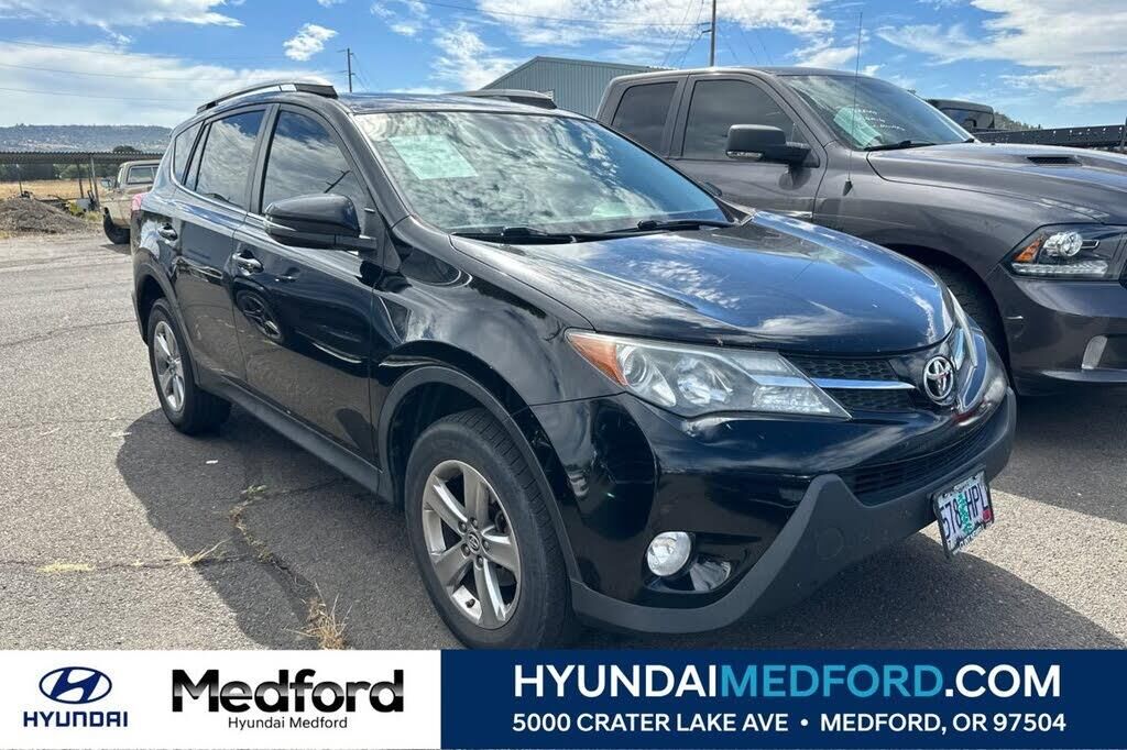 2015 Toyota RAV4 XLE — photo 1 of 1