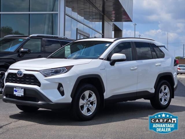 2021 Toyota RAV4 Hybrid XLE