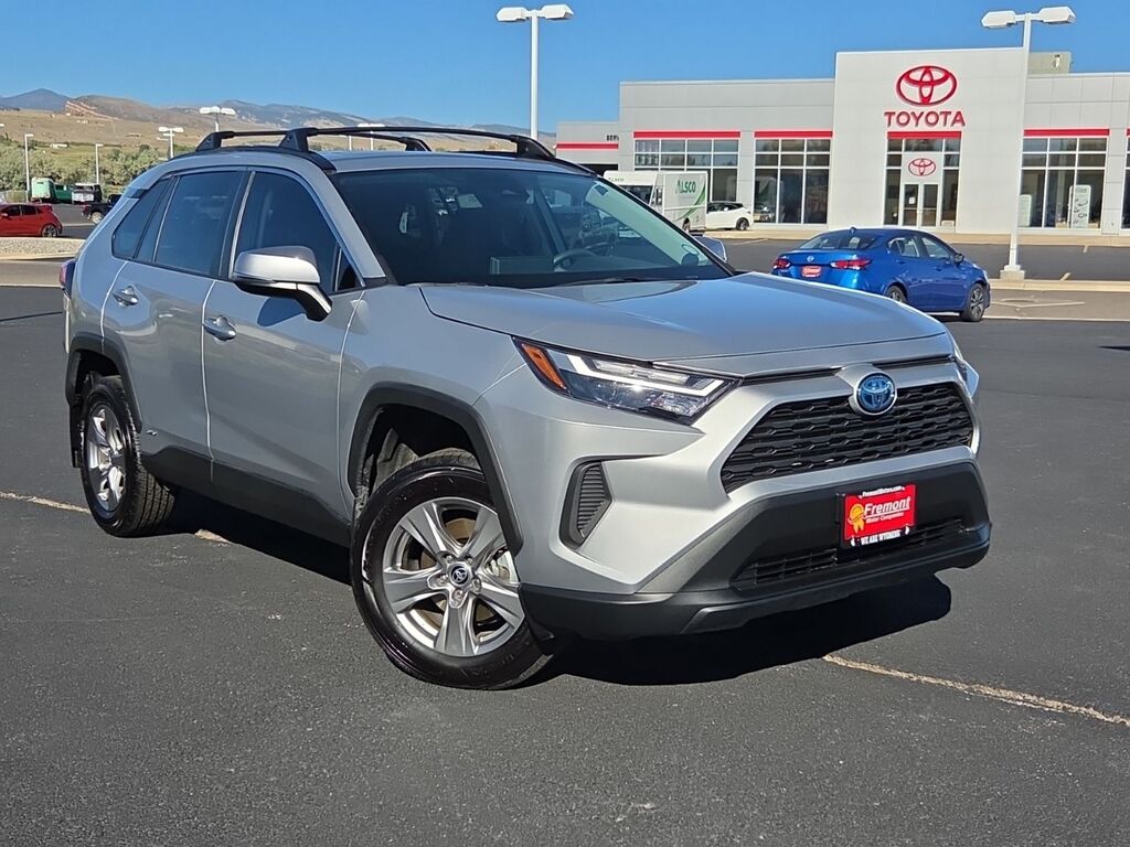 2024 Toyota RAV4 XLE — photo 1 of 13
