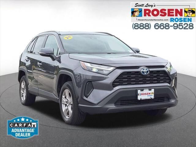 2024 Toyota RAV4 Hybrid XLE — photo 1 of 13