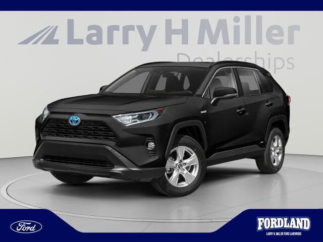 2019 Toyota RAV4 Hybrid XLE — photo 1 of 13
