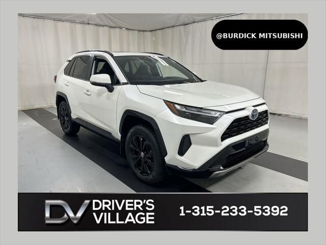 2022 Toyota RAV4 Hybrid SE