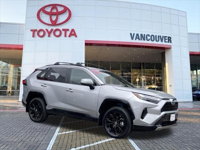 2024 Toyota RAV4 Hybrid SE
