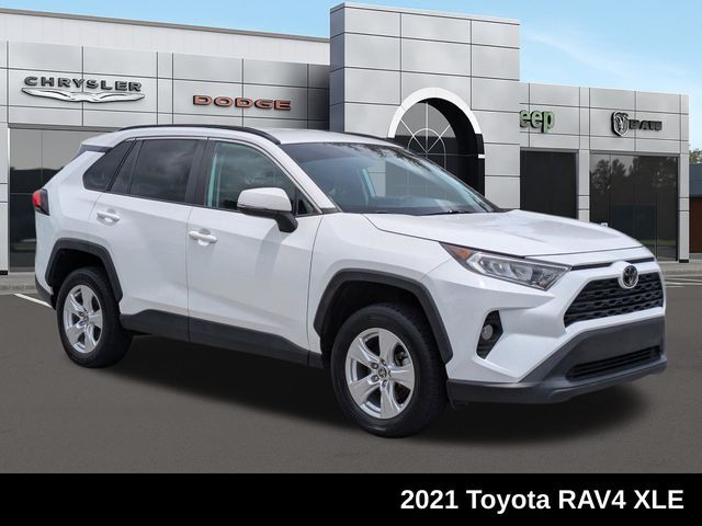 2021 Toyota RAV4 XLE