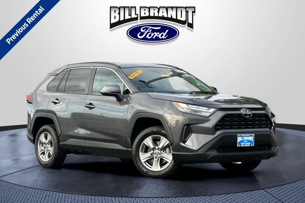 2023 Toyota RAV4 XLE — photo 1 of 13