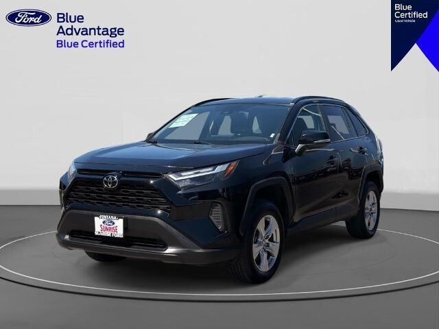 2024 Toyota RAV4 XLE — photo 1 of 13