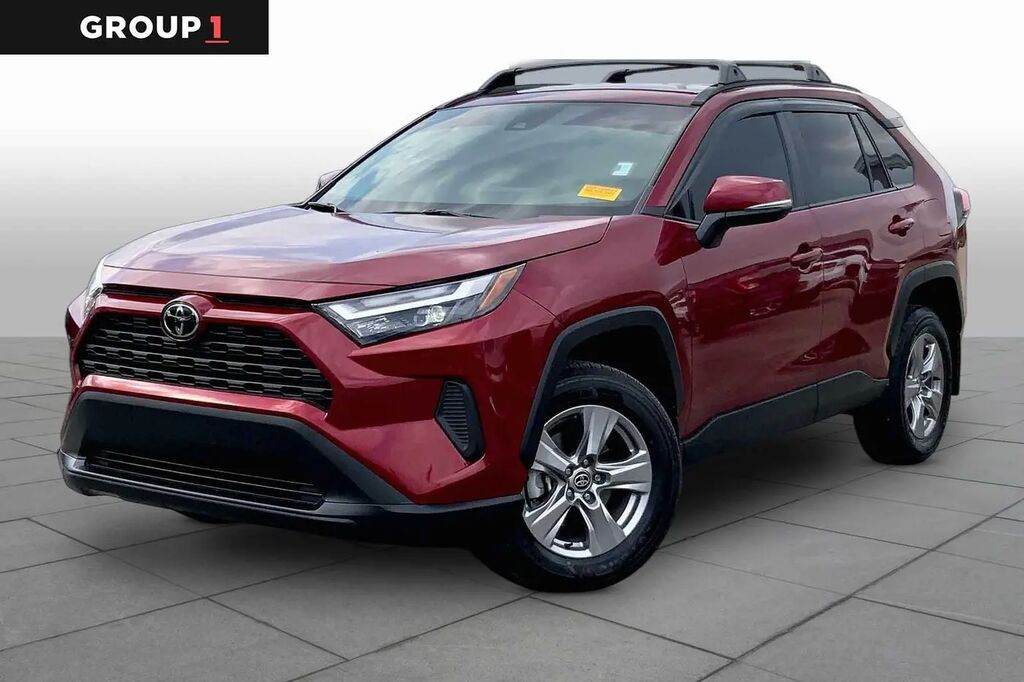 2024 Toyota RAV4 XLE — photo 1 of 12