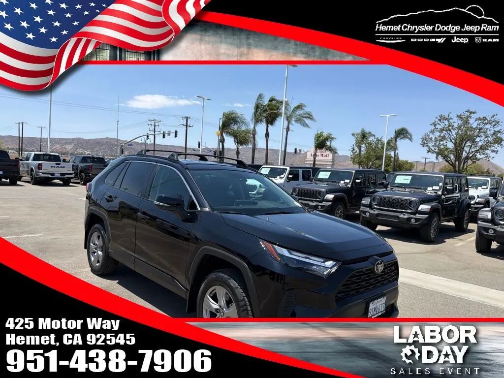 2025 Toyota RAV4 XLE — photo 1 of 3