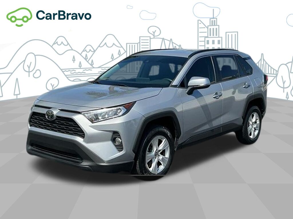 2021 Toyota RAV4 XLE — photo 1 of 7