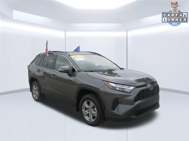 2024 Toyota RAV4 XLE — photo 1 of 14