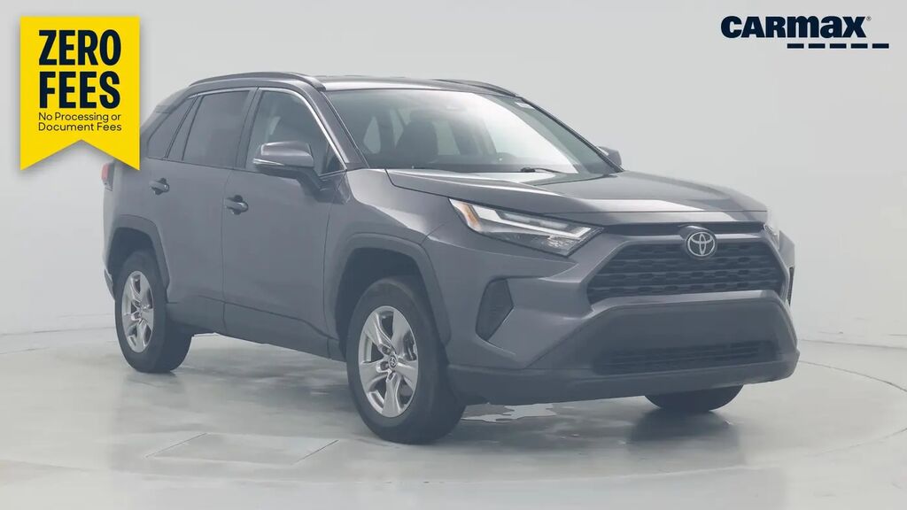 2025 Toyota RAV4 XLE — photo 1 of 13