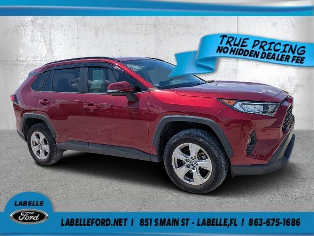 2020 Toyota RAV4 XLE