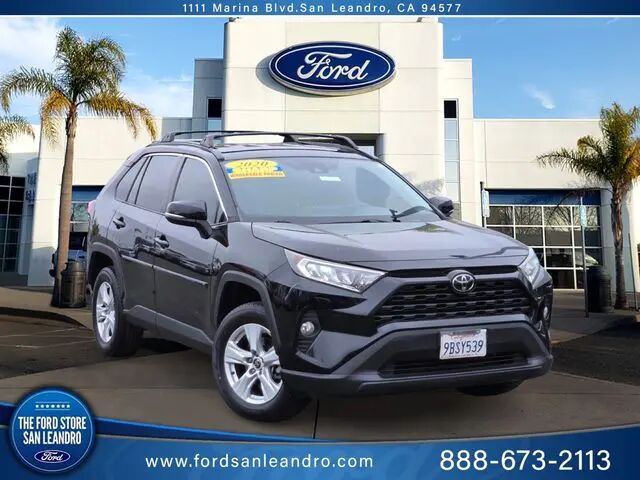2020 Toyota RAV4 XLE