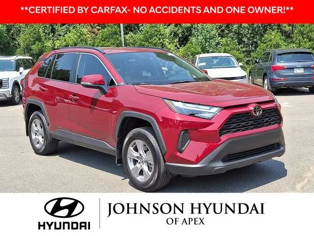 2025 Toyota RAV4 XLE — photo 1 of 13
