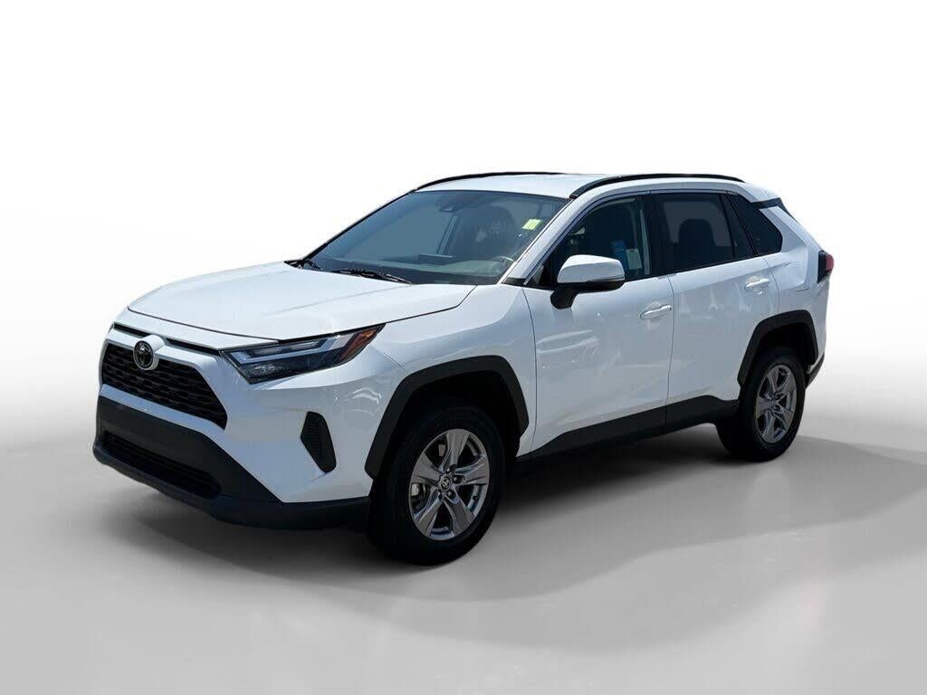 2025 Toyota RAV4 XLE — photo 1 of 1