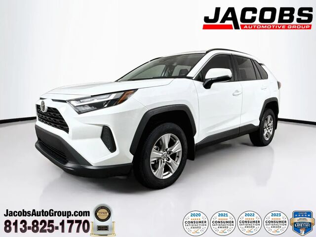 2025 Toyota RAV4 XLE