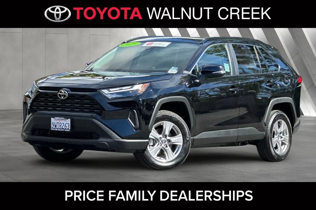 2025 Toyota RAV4 XLE — photo 1 of 1