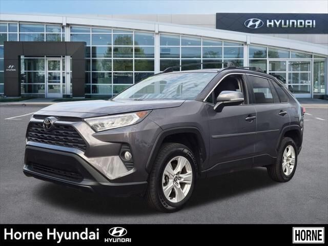 2021 Toyota RAV4 XLE — photo 1 of 13