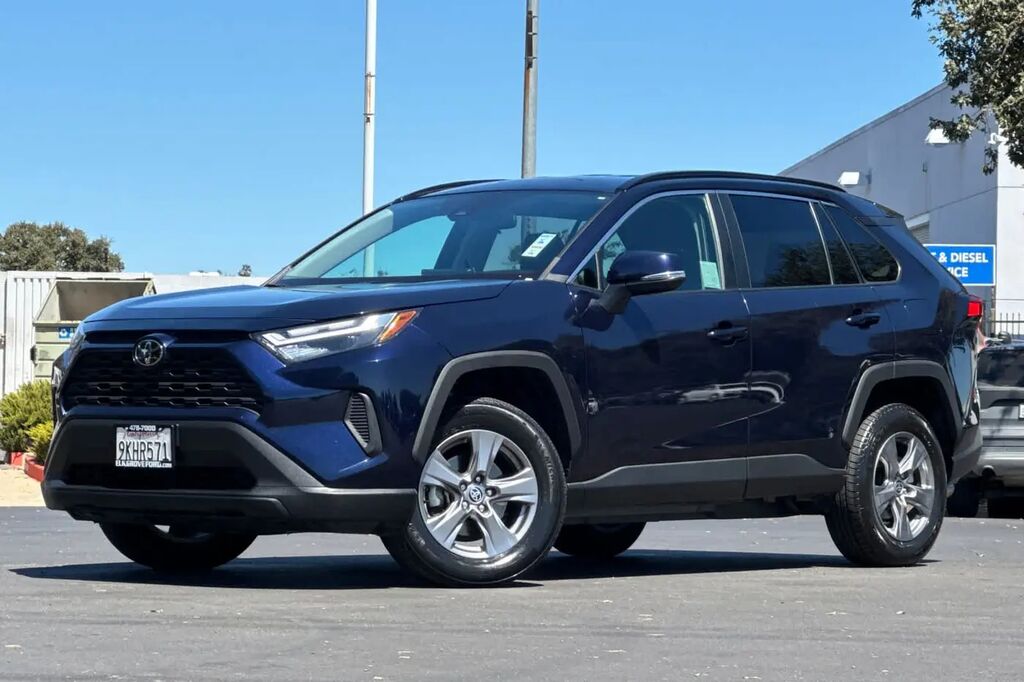2024 Toyota RAV4 XLE — photo 1 of 13