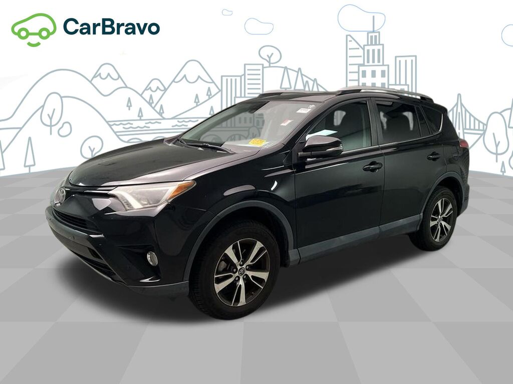 2018 Toyota RAV4 XLE — photo 1 of 6