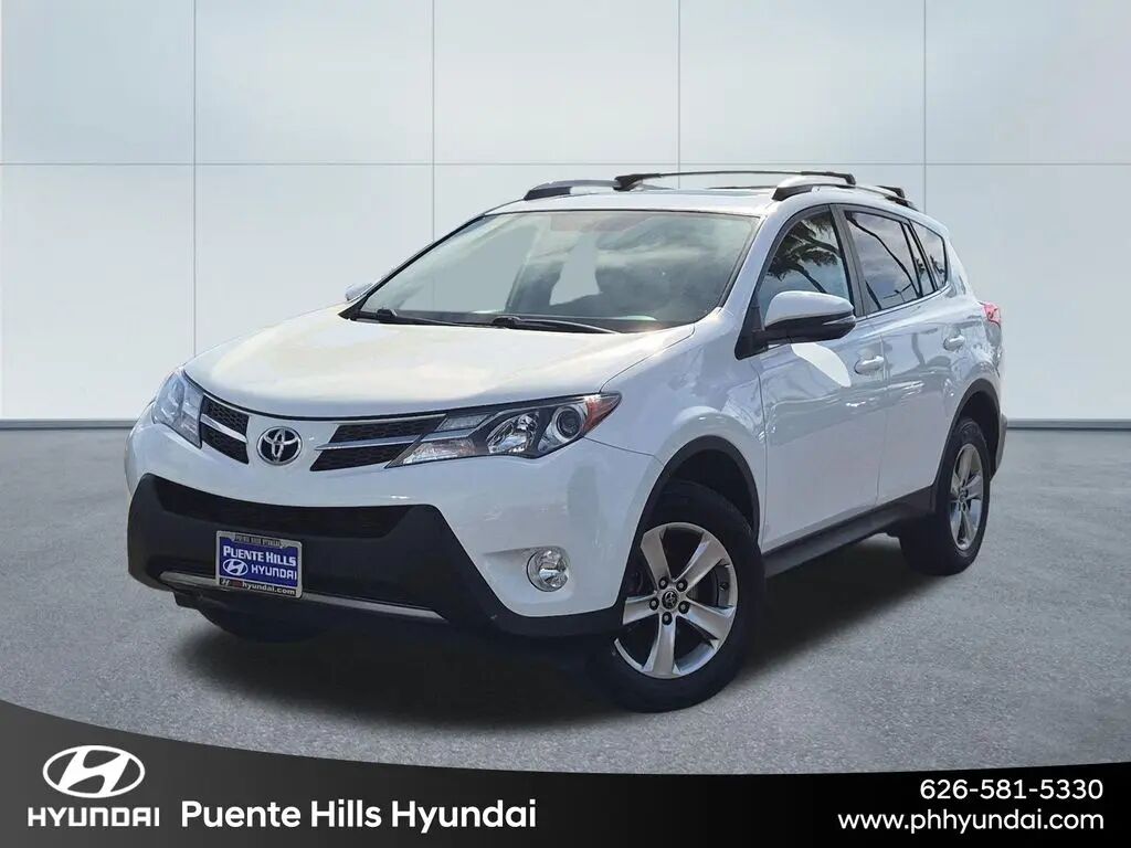 2015 Toyota RAV4 XLE — photo 1 of 13