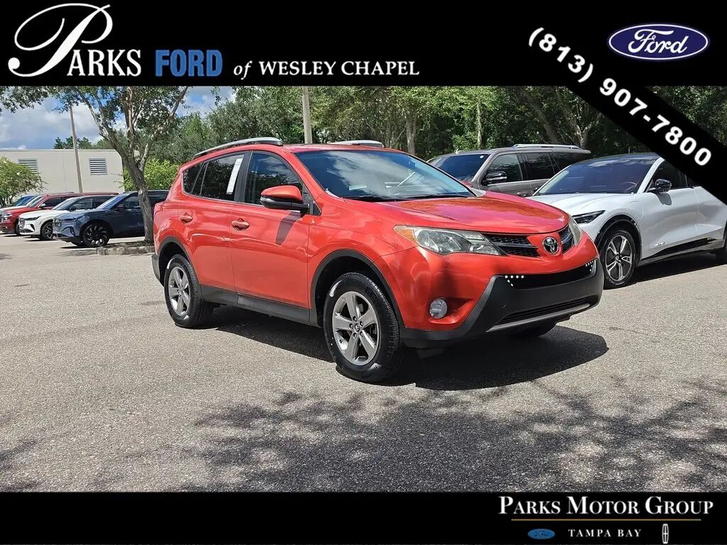 2015 Toyota RAV4 XLE — photo 1 of 13