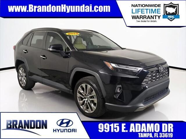 2022 Toyota RAV4 Limited — photo 1 of 13