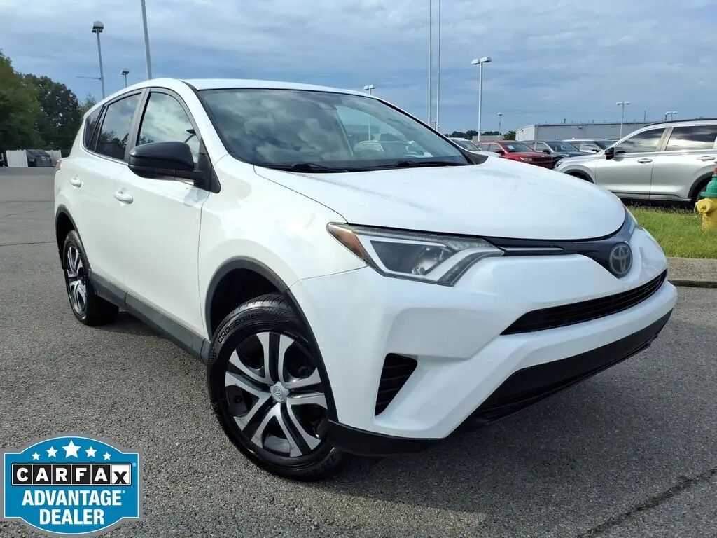 2018 Toyota RAV4 LE — photo 1 of 1