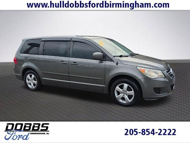 2010 Volkswagen Routan SE