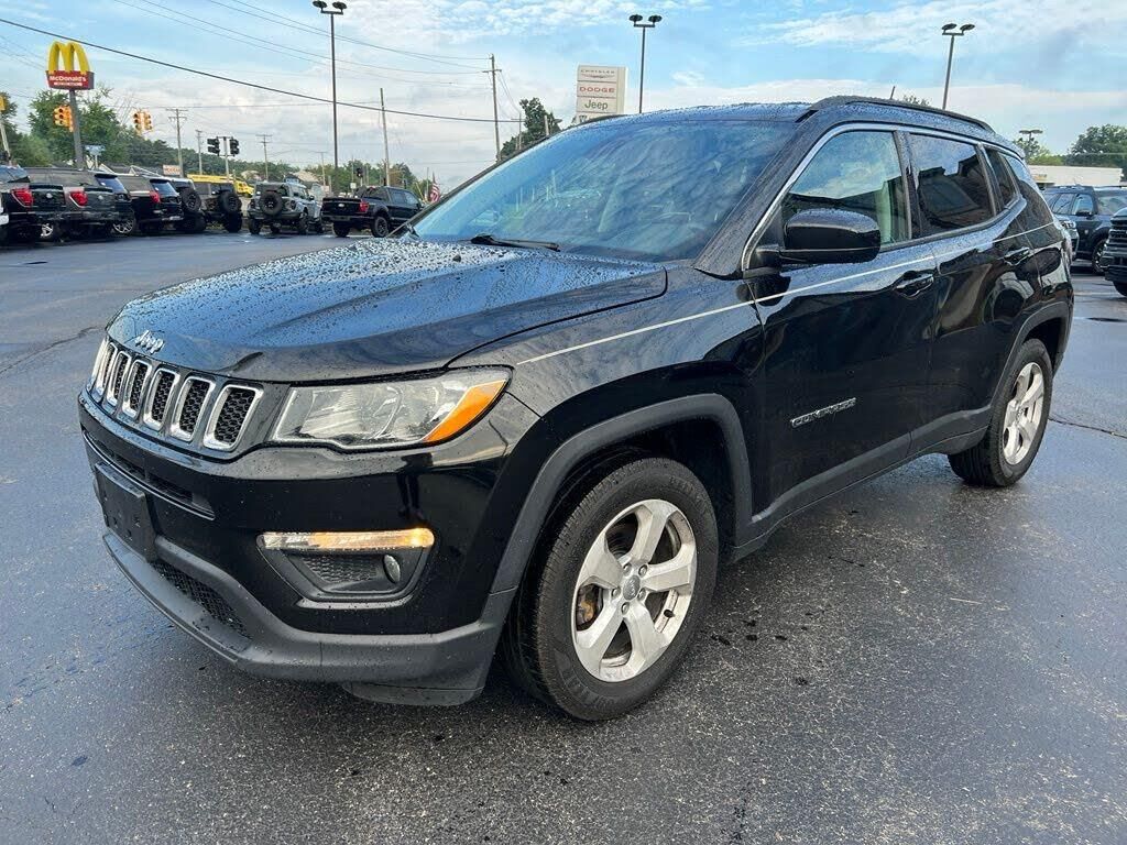2018 Jeep Compass Latitude — photo 1 of 1