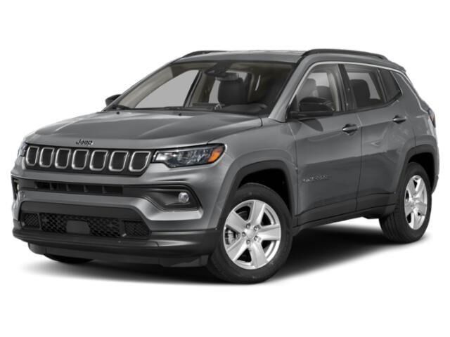 2022 Jeep Compass Latitude — photo 1 of 13