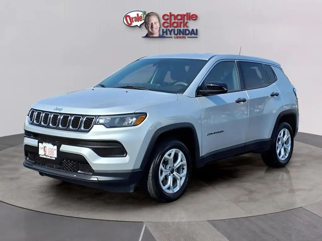 2025 Jeep Compass Sport — photo 1 of 13