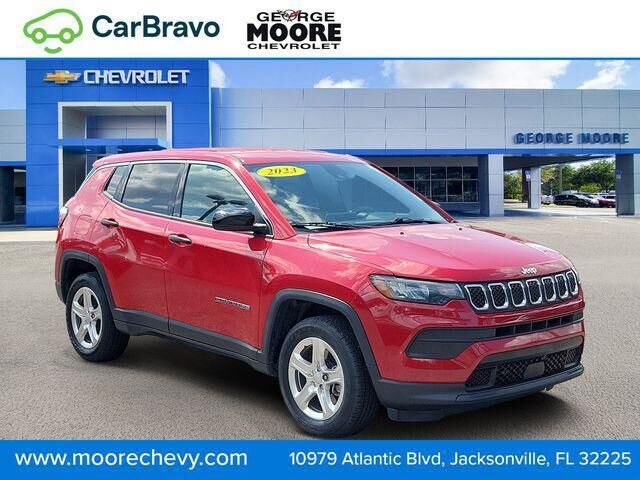 2023 Jeep Compass Sport — photo 1 of 13