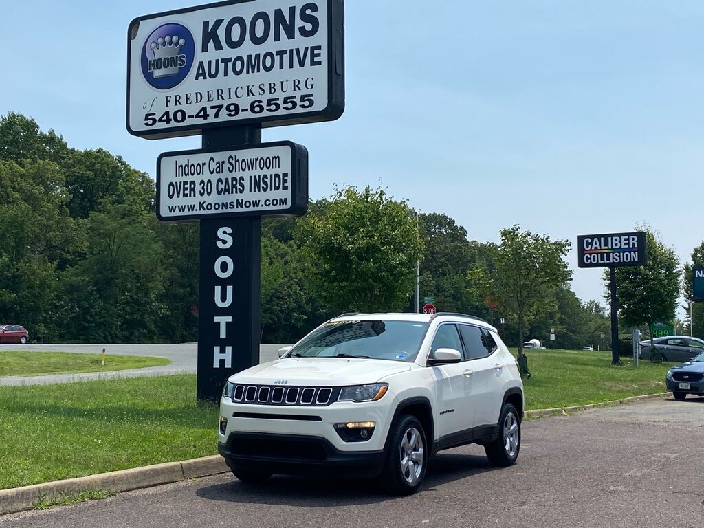 2018 Jeep Compass Latitude 4x4 — photo 1 of 13