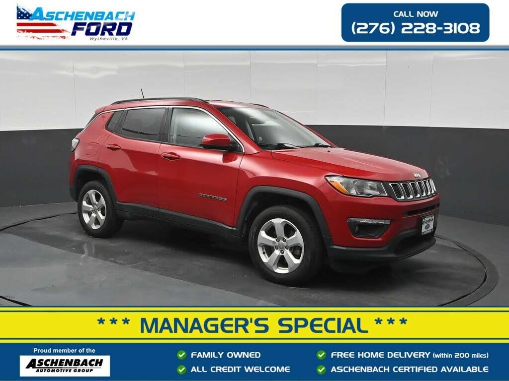 2019 Jeep Compass Latitude — photo 1 of 1