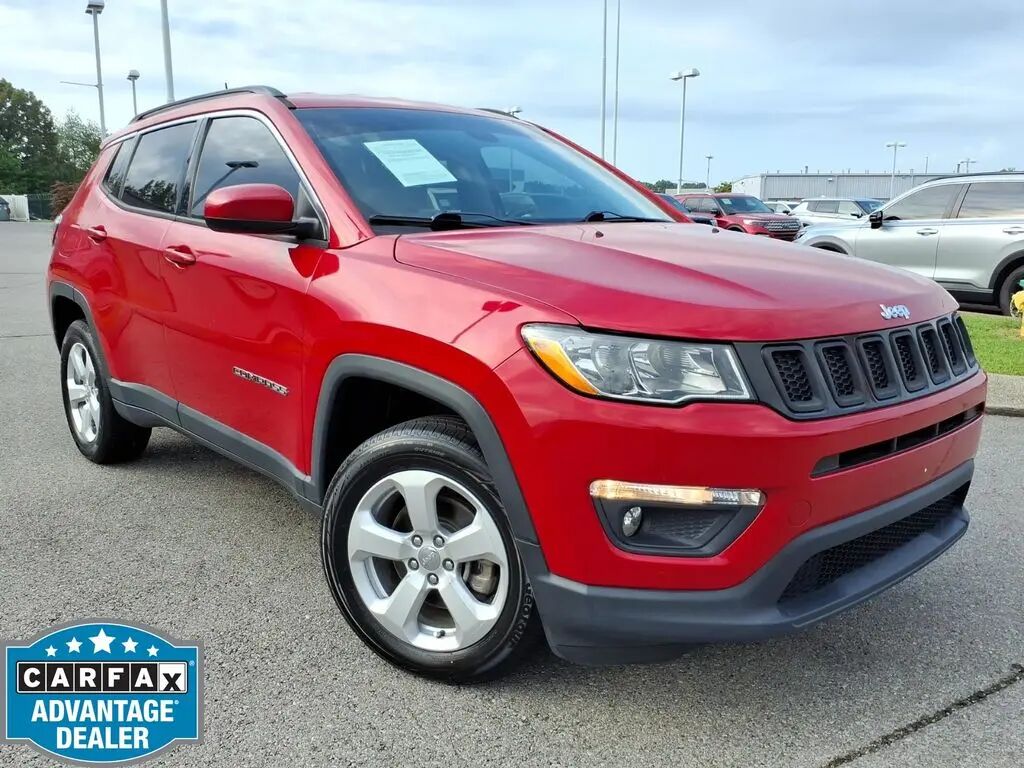 2018 Jeep Compass Latitude — photo 1 of 13