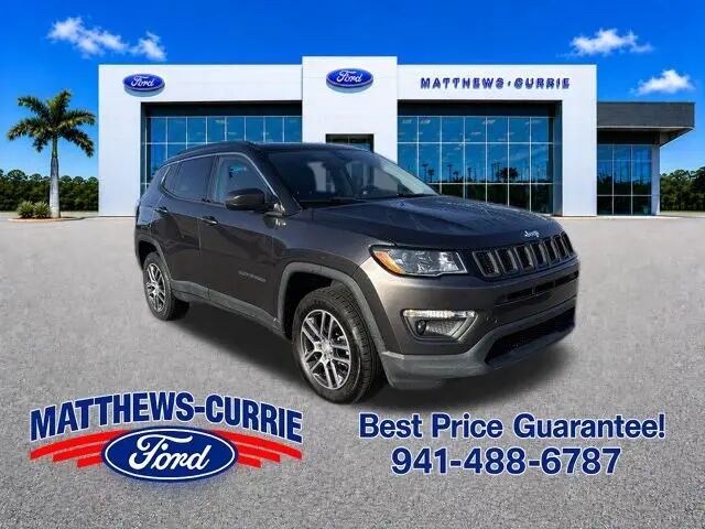 2018 Jeep Compass Latitude — photo 1 of 12