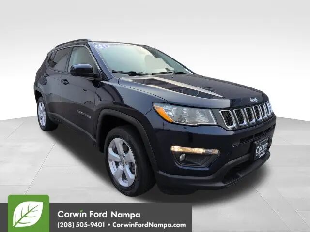 2021 Jeep Compass Latitude — photo 1 of 13