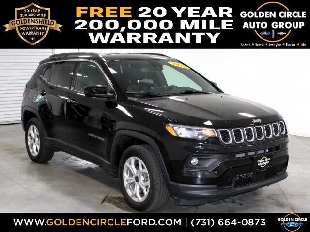 2025 Jeep Compass Latitude — photo 1 of 13