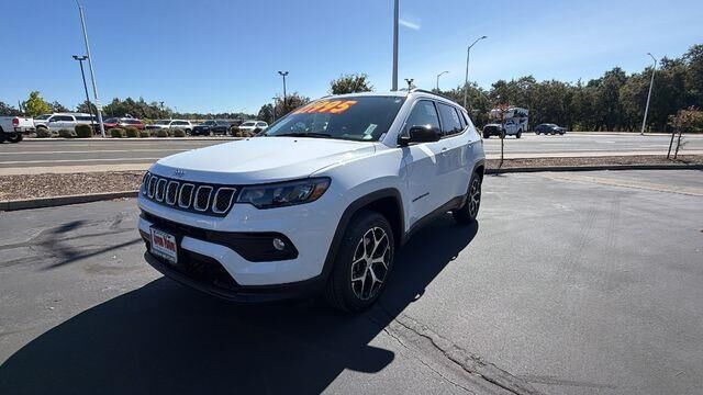 2024 Jeep Compass Latitude
