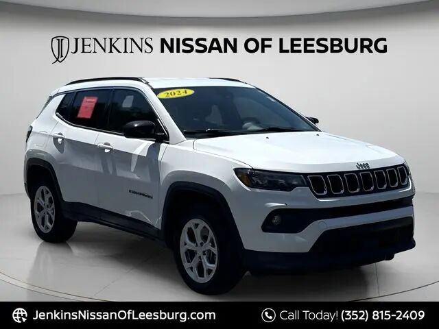 2024 Jeep Compass Latitude — photo 1 of 13