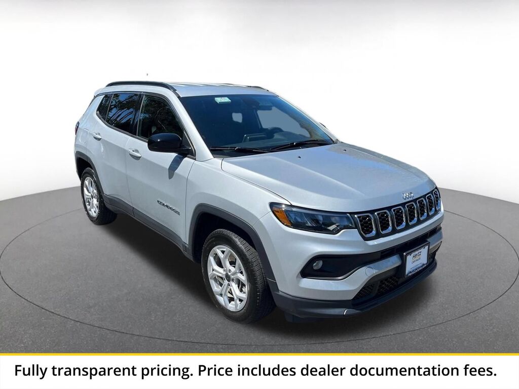 2025 Jeep Compass Latitude — photo 1 of 1