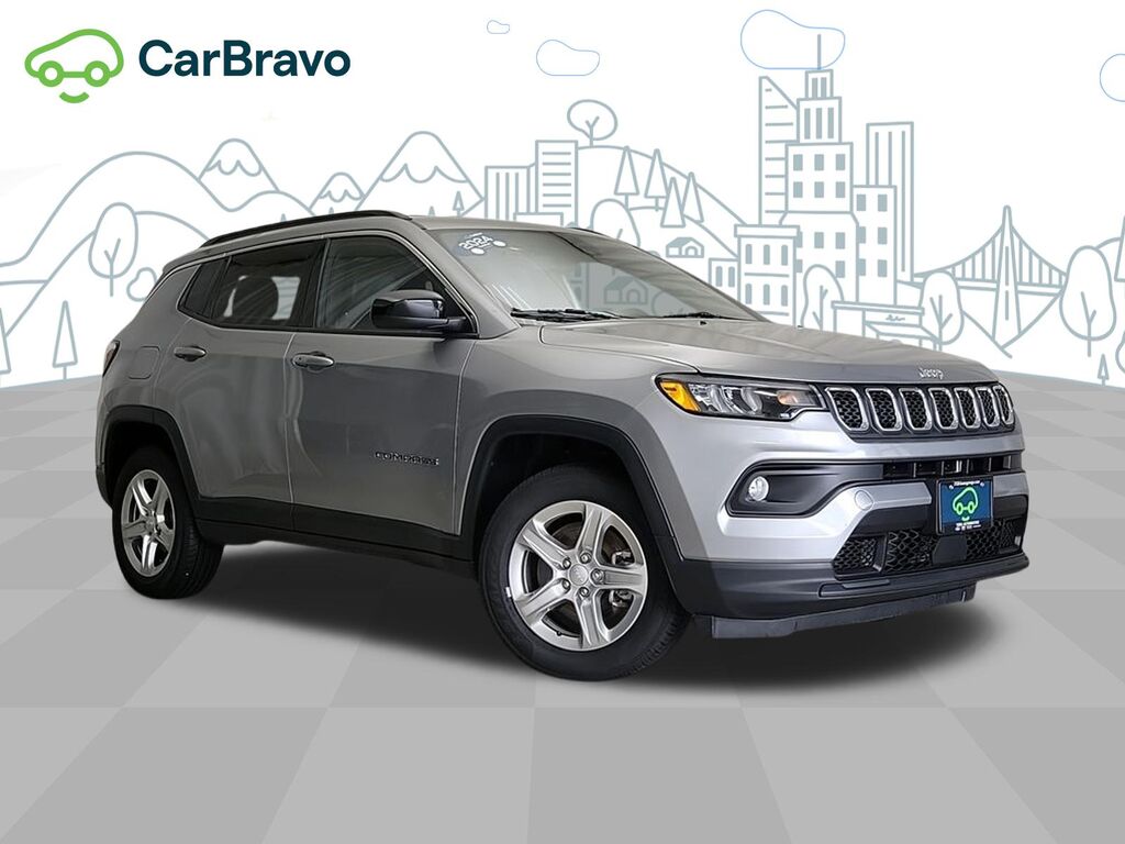 2024 Jeep Compass Latitude — photo 1 of 6