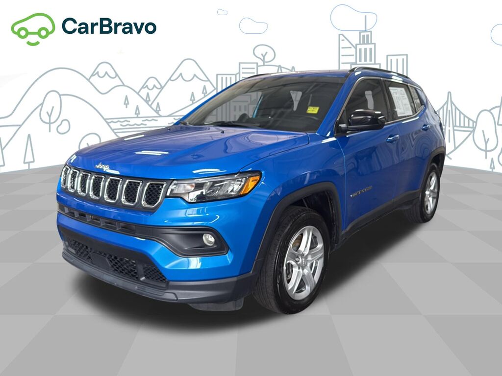 2023 Jeep Compass Latitude 4x4 — photo 1 of 6