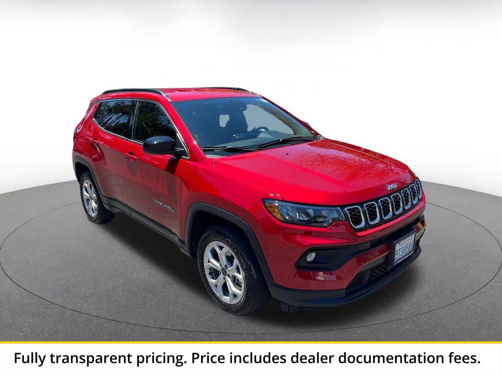 2025 Jeep Compass Latitude — photo 1 of 1