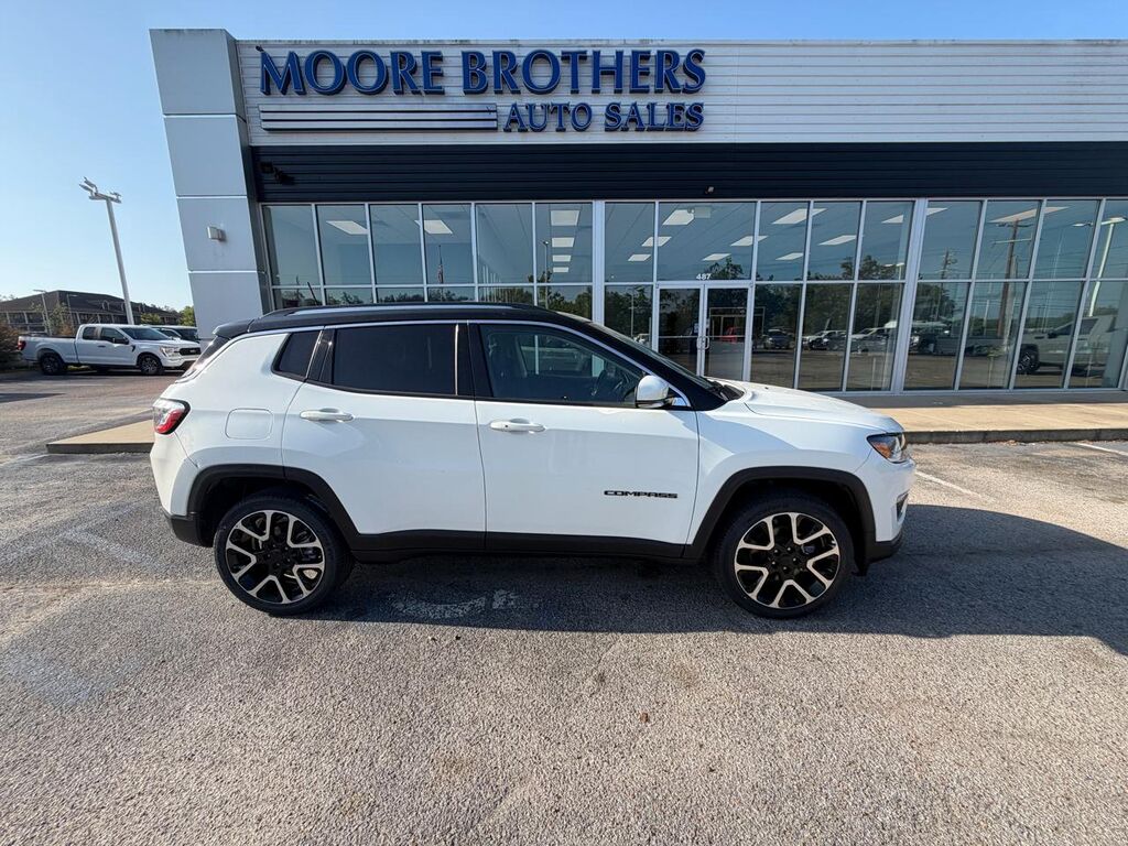 2021 Jeep Compass — photo 1 of 11