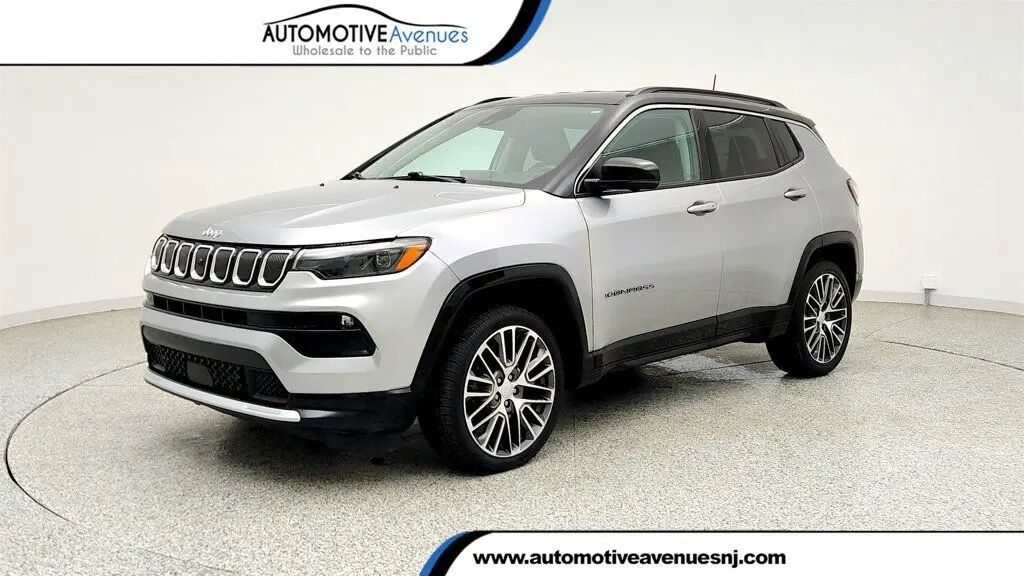 2022 Jeep Compass Limited — photo 1 of 13