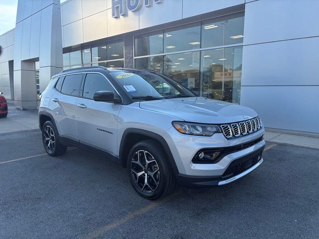 2025 Jeep Compass Limited — photo 1 of 1
